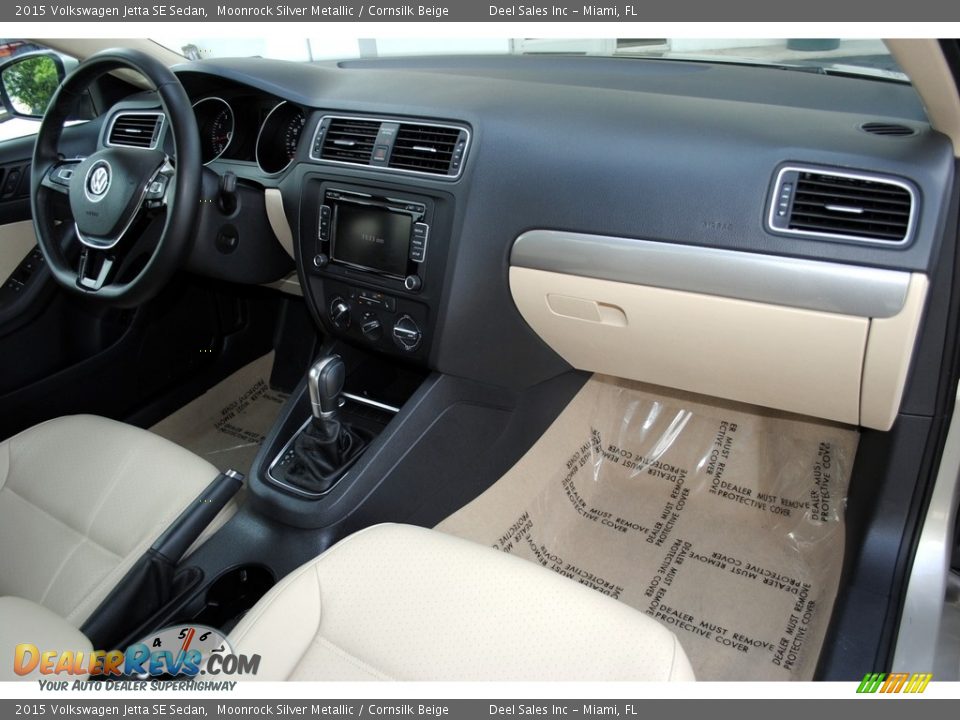 2015 Volkswagen Jetta SE Sedan Moonrock Silver Metallic / Cornsilk Beige Photo #19