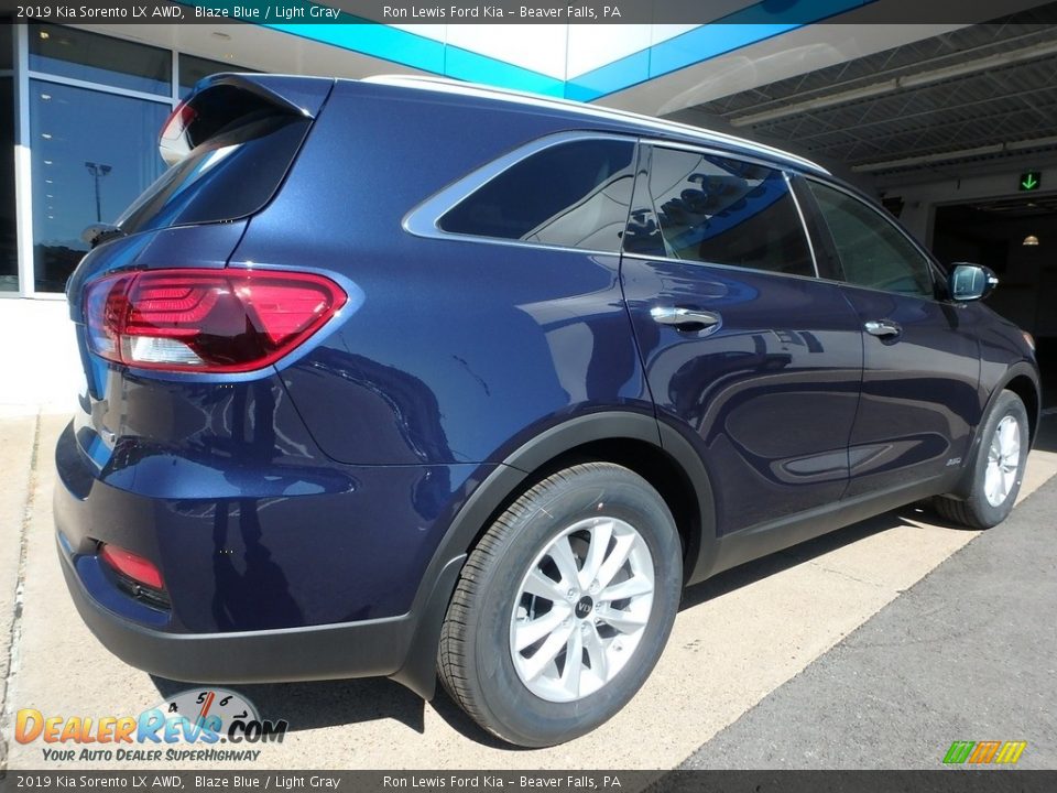 2019 Kia Sorento LX AWD Blaze Blue / Light Gray Photo #3