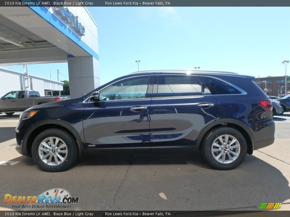 2019 Kia Sorento LX AWD Blaze Blue / Light Gray Photo #7