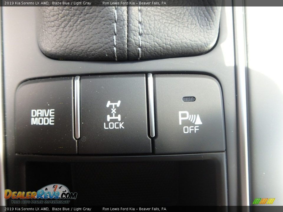 2019 Kia Sorento LX AWD Blaze Blue / Light Gray Photo #18