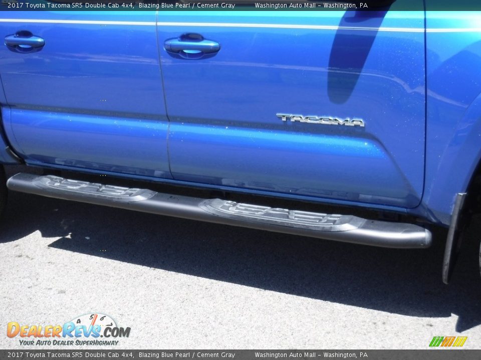 2017 Toyota Tacoma SR5 Double Cab 4x4 Blazing Blue Pearl / Cement Gray Photo #3