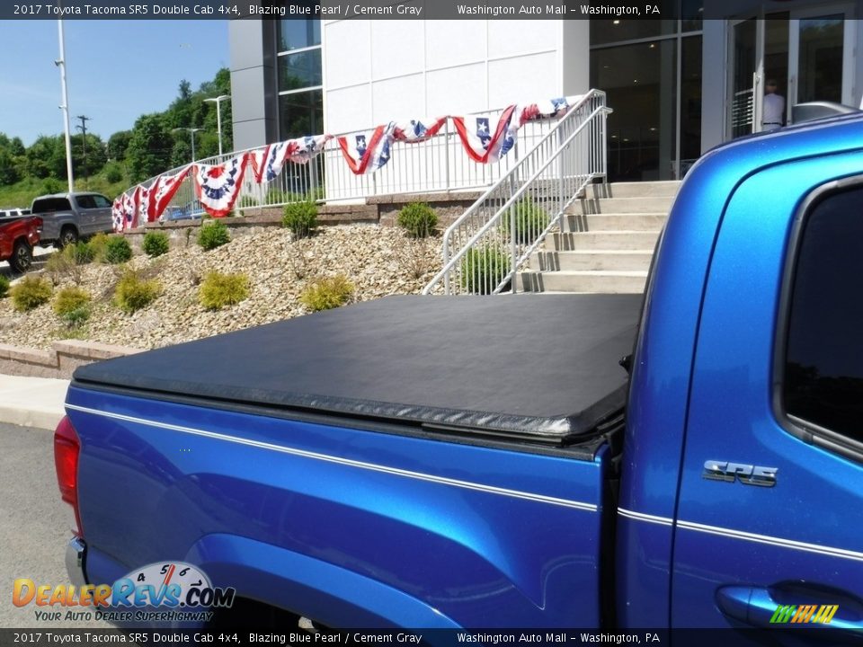 2017 Toyota Tacoma SR5 Double Cab 4x4 Blazing Blue Pearl / Cement Gray Photo #4