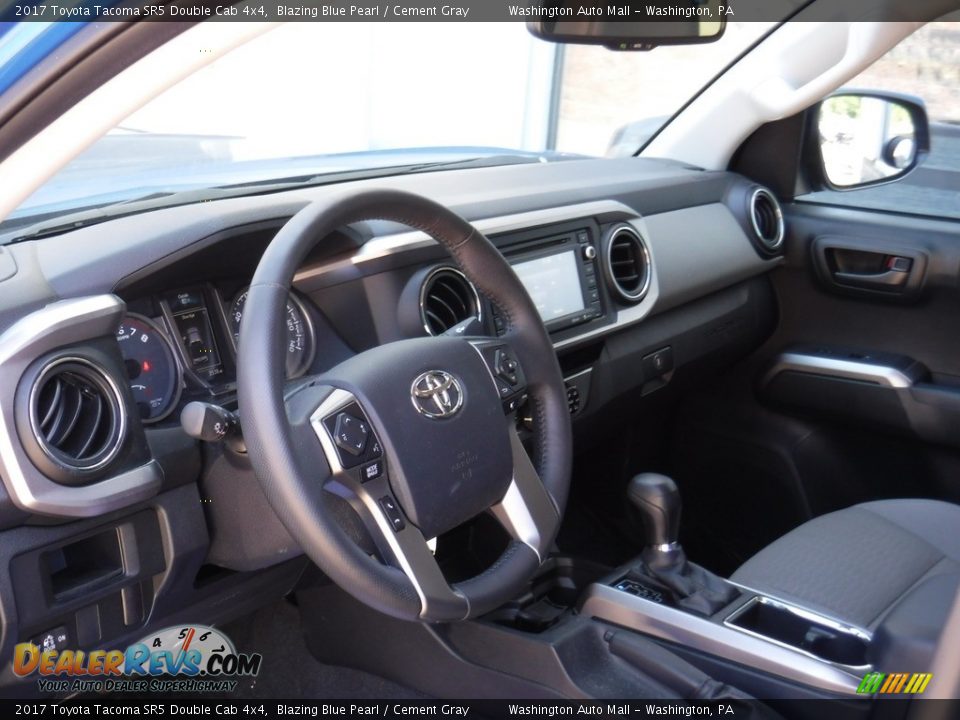 2017 Toyota Tacoma SR5 Double Cab 4x4 Blazing Blue Pearl / Cement Gray Photo #16