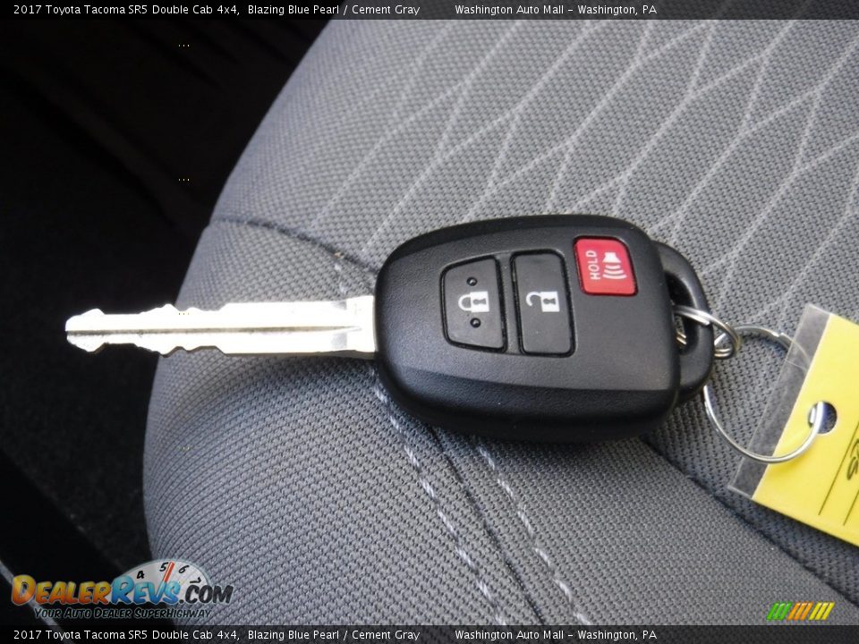 2017 Toyota Tacoma SR5 Double Cab 4x4 Blazing Blue Pearl / Cement Gray Photo #28