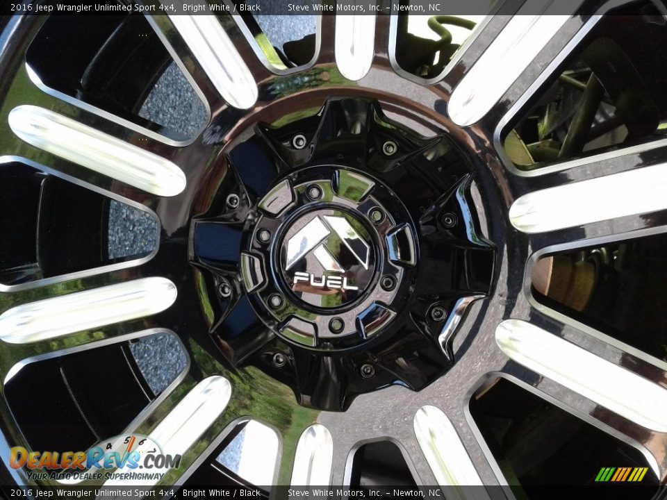 2016 Jeep Wrangler Unlimited Sport 4x4 Bright White / Black Photo #27