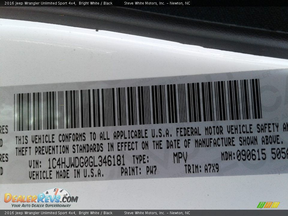 2016 Jeep Wrangler Unlimited Sport 4x4 Bright White / Black Photo #36