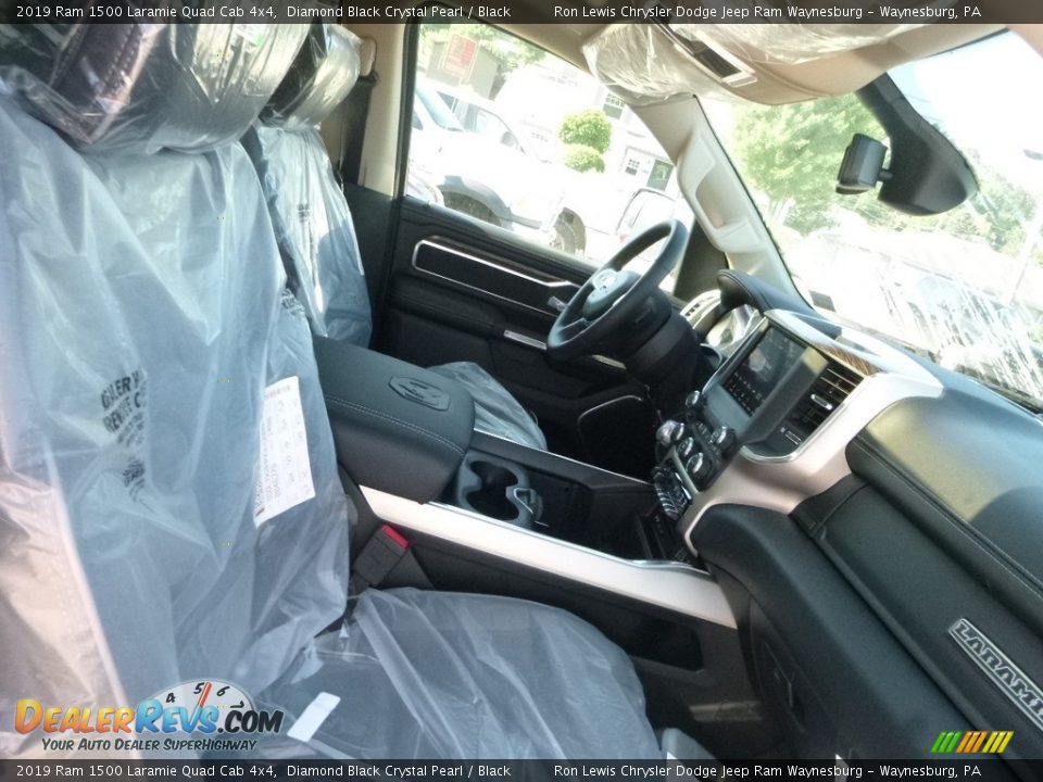2019 Ram 1500 Laramie Quad Cab 4x4 Diamond Black Crystal Pearl / Black Photo #9