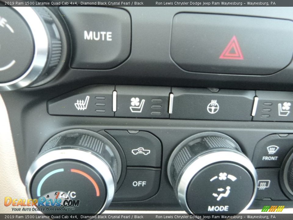 2019 Ram 1500 Laramie Quad Cab 4x4 Diamond Black Crystal Pearl / Black Photo #20