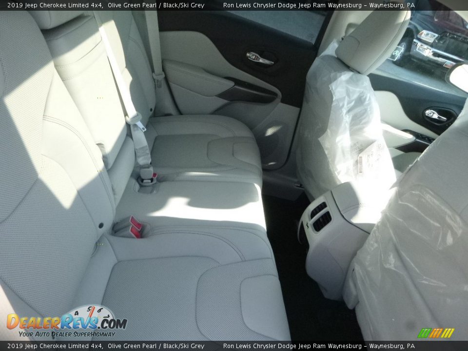 2019 Jeep Cherokee Limited 4x4 Olive Green Pearl / Black/Ski Grey Photo #13