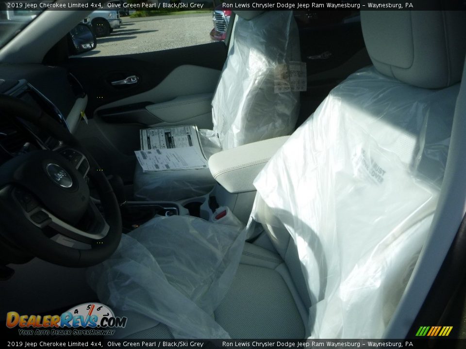 2019 Jeep Cherokee Limited 4x4 Olive Green Pearl / Black/Ski Grey Photo #14