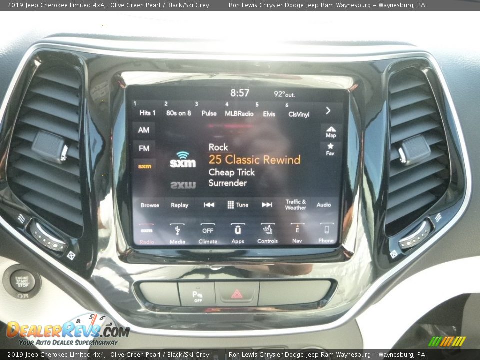 2019 Jeep Cherokee Limited 4x4 Olive Green Pearl / Black/Ski Grey Photo #17