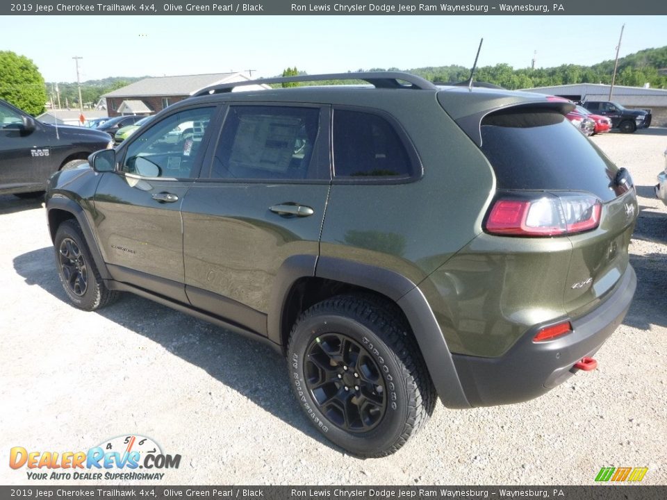 2019 Jeep Cherokee Trailhawk 4x4 Olive Green Pearl / Black Photo #3