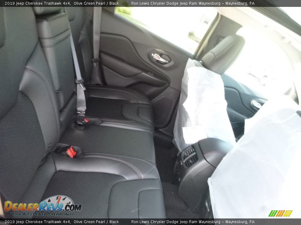 2019 Jeep Cherokee Trailhawk 4x4 Olive Green Pearl / Black Photo #13