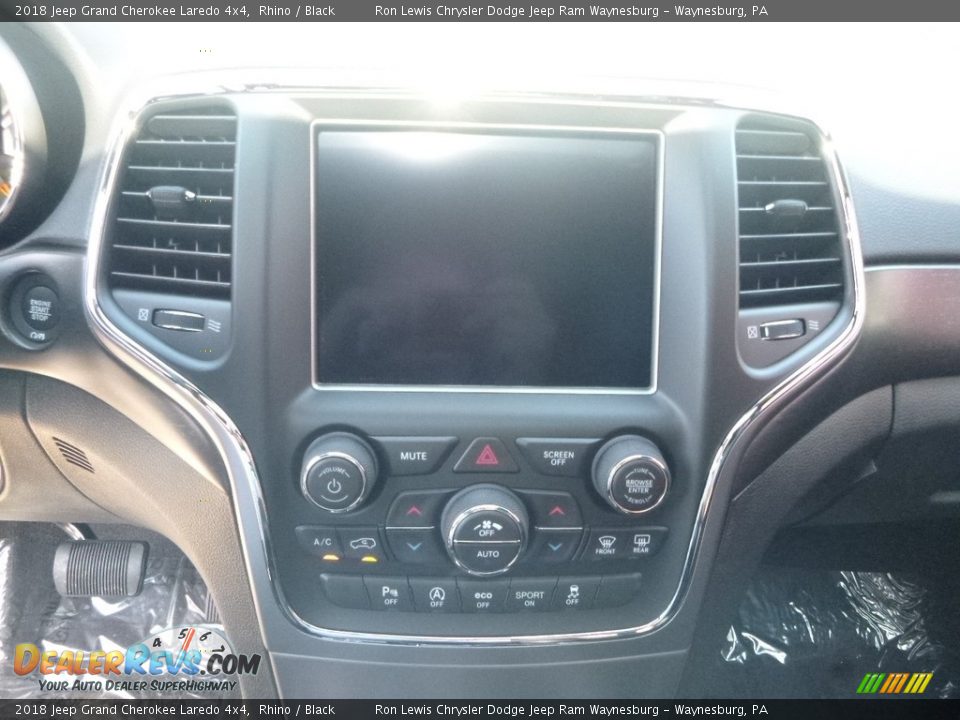 2018 Jeep Grand Cherokee Laredo 4x4 Rhino / Black Photo #17