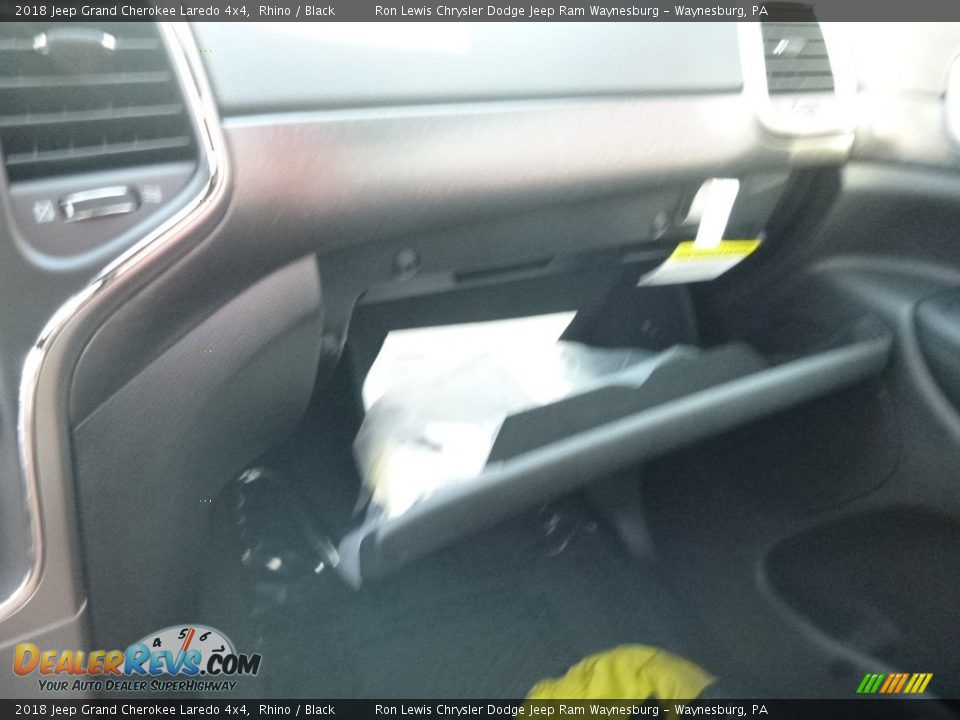 2018 Jeep Grand Cherokee Laredo 4x4 Rhino / Black Photo #18