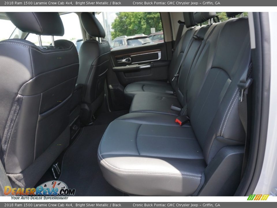2018 Ram 1500 Laramie Crew Cab 4x4 Bright Silver Metallic / Black Photo #17