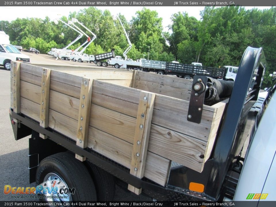 2015 Ram 3500 Tradesman Crew Cab 4x4 Dual Rear Wheel Bright White / Black/Diesel Gray Photo #9