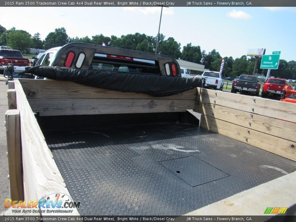 2015 Ram 3500 Tradesman Crew Cab 4x4 Dual Rear Wheel Bright White / Black/Diesel Gray Photo #12