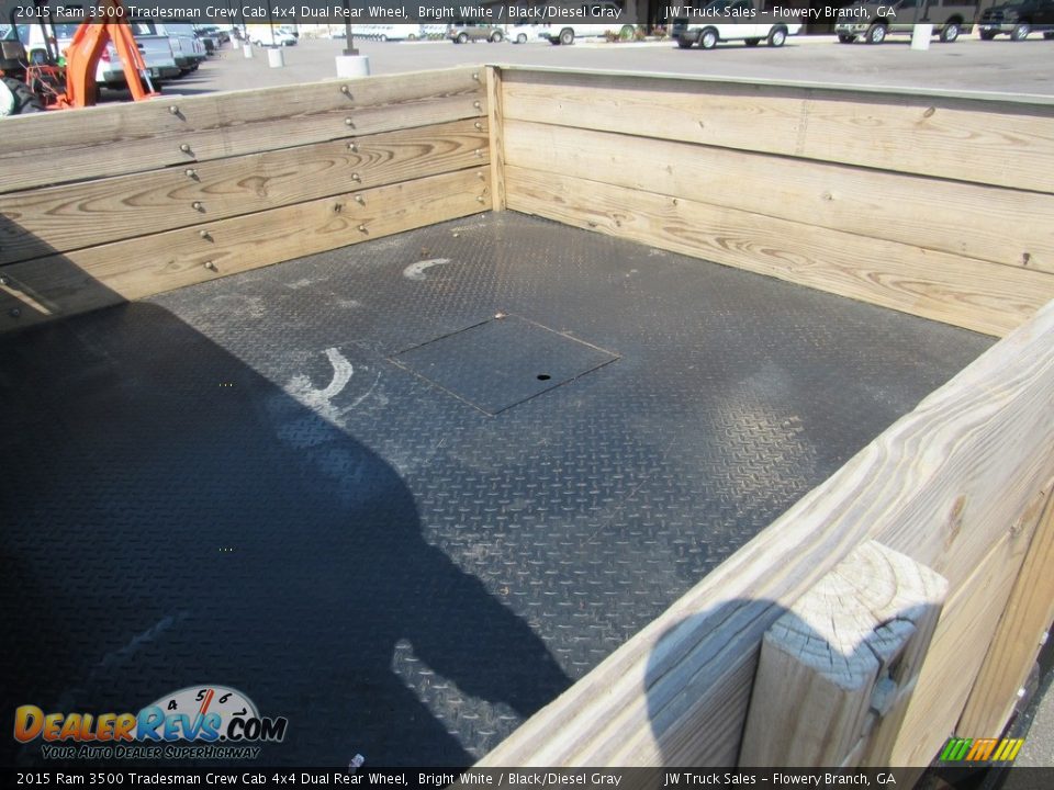 2015 Ram 3500 Tradesman Crew Cab 4x4 Dual Rear Wheel Bright White / Black/Diesel Gray Photo #14