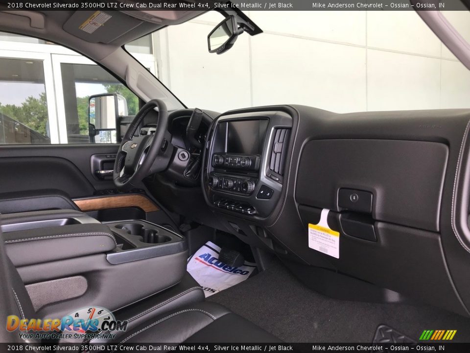2018 Chevrolet Silverado 3500HD LTZ Crew Cab Dual Rear Wheel 4x4 Silver Ice Metallic / Jet Black Photo #8