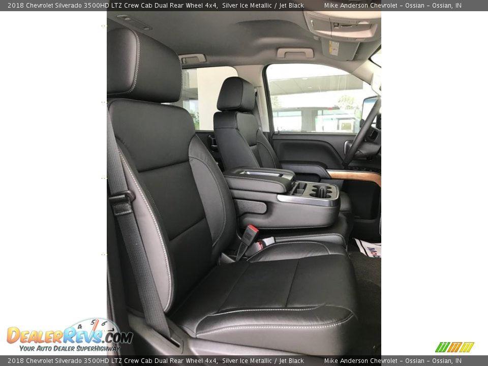 2018 Chevrolet Silverado 3500HD LTZ Crew Cab Dual Rear Wheel 4x4 Silver Ice Metallic / Jet Black Photo #9