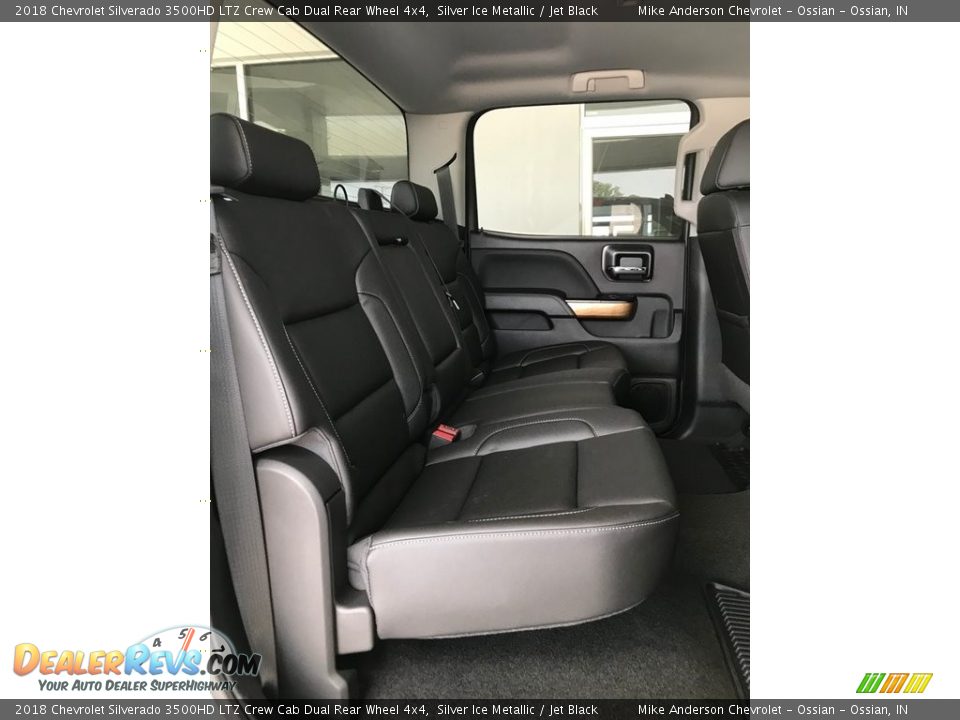 2018 Chevrolet Silverado 3500HD LTZ Crew Cab Dual Rear Wheel 4x4 Silver Ice Metallic / Jet Black Photo #11