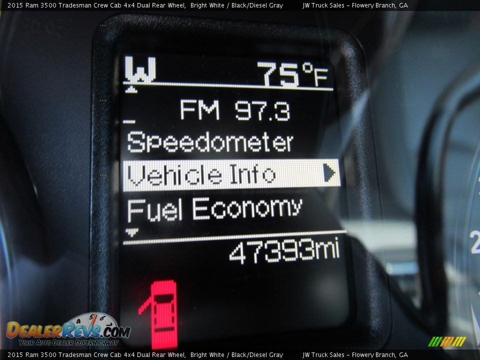 2015 Ram 3500 Tradesman Crew Cab 4x4 Dual Rear Wheel Bright White / Black/Diesel Gray Photo #21