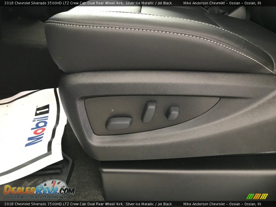 2018 Chevrolet Silverado 3500HD LTZ Crew Cab Dual Rear Wheel 4x4 Silver Ice Metallic / Jet Black Photo #15