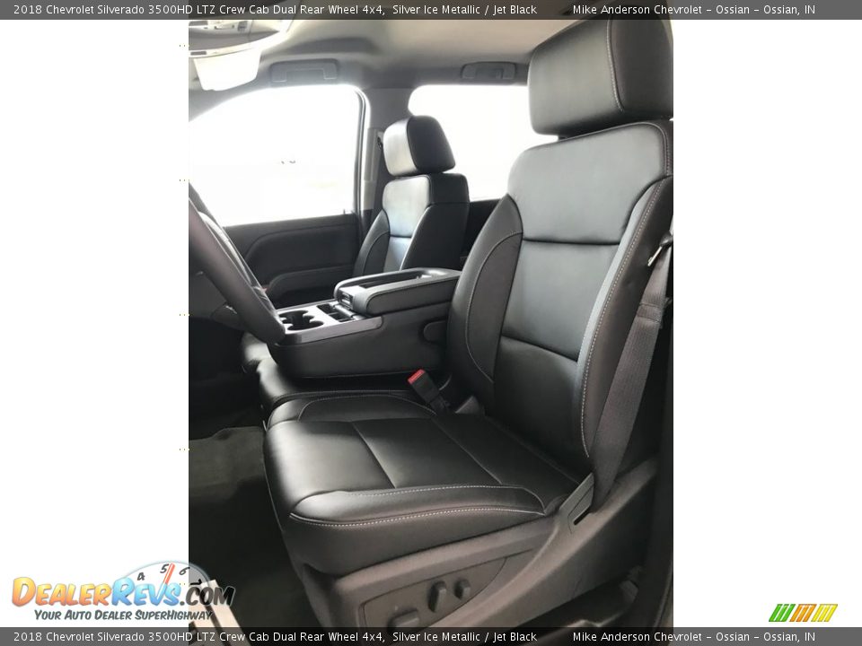 2018 Chevrolet Silverado 3500HD LTZ Crew Cab Dual Rear Wheel 4x4 Silver Ice Metallic / Jet Black Photo #28