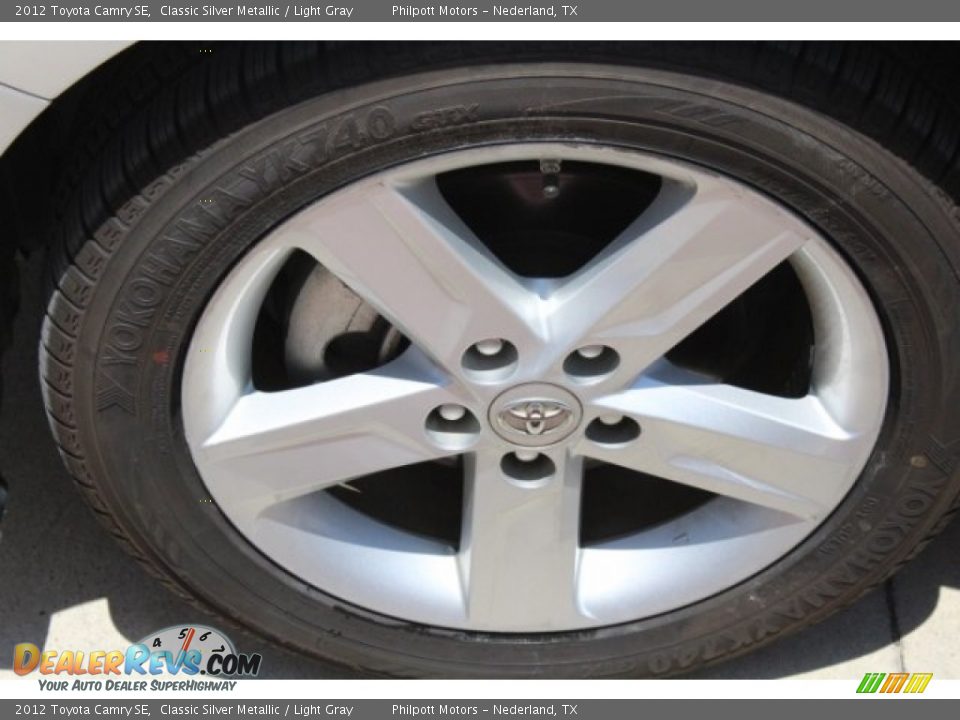 2012 Toyota Camry SE Classic Silver Metallic / Light Gray Photo #4