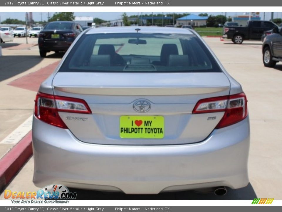 2012 Toyota Camry SE Classic Silver Metallic / Light Gray Photo #7