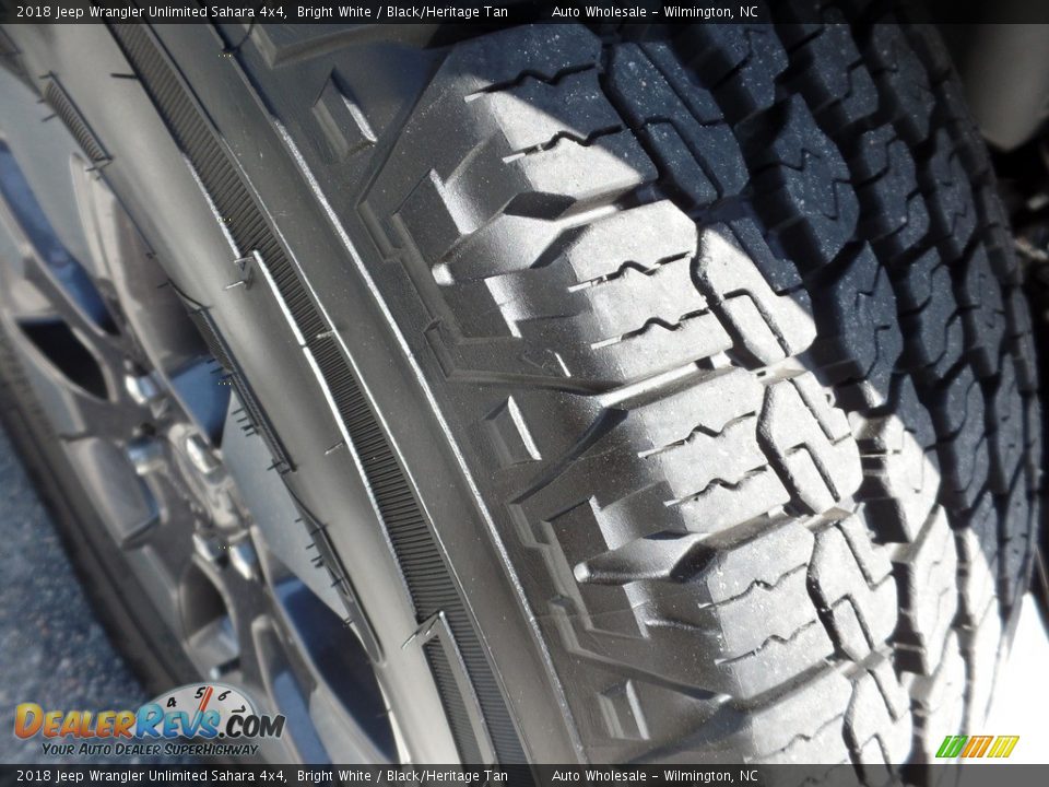 2018 Jeep Wrangler Unlimited Sahara 4x4 Bright White / Black/Heritage Tan Photo #8
