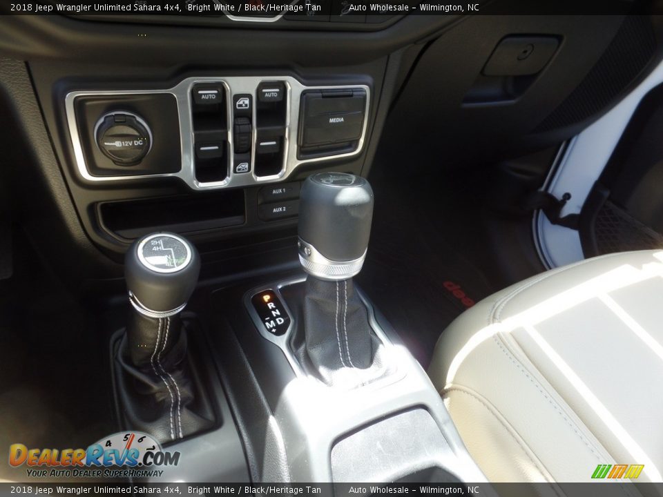 2018 Jeep Wrangler Unlimited Sahara 4x4 Bright White / Black/Heritage Tan Photo #19