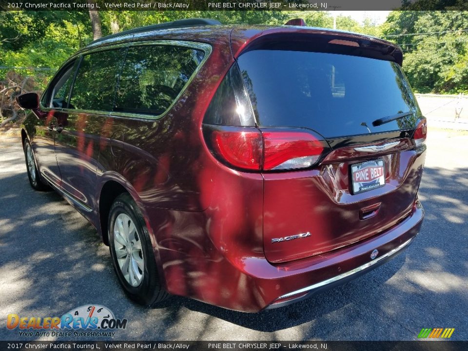 2017 Chrysler Pacifica Touring L Velvet Red Pearl / Black/Alloy Photo #5