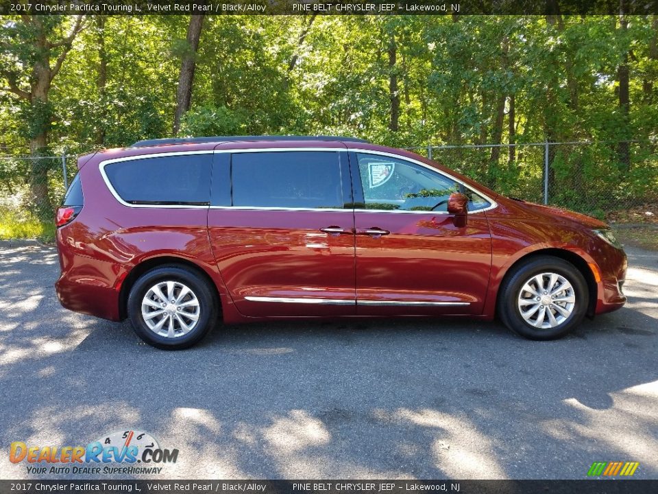 2017 Chrysler Pacifica Touring L Velvet Red Pearl / Black/Alloy Photo #8