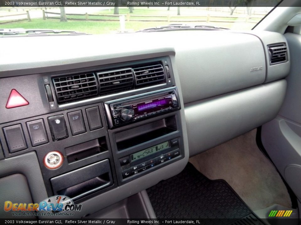 2003 Volkswagen EuroVan GLS Reflex Silver Metallic / Gray Photo #23