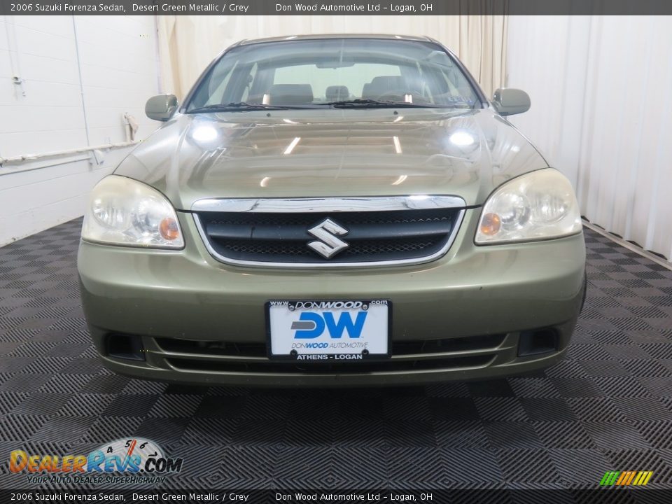 2006 Suzuki Forenza Sedan Desert Green Metallic / Grey Photo #4