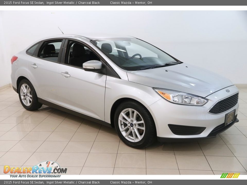 2015 Ford Focus SE Sedan Ingot Silver Metallic / Charcoal Black Photo #1