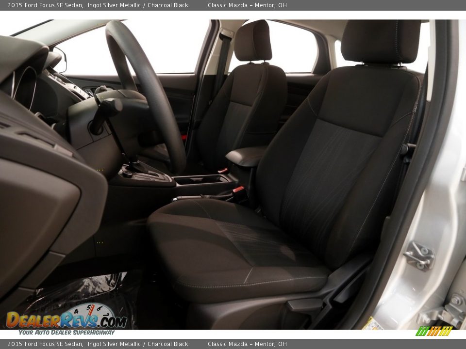 2015 Ford Focus SE Sedan Ingot Silver Metallic / Charcoal Black Photo #5