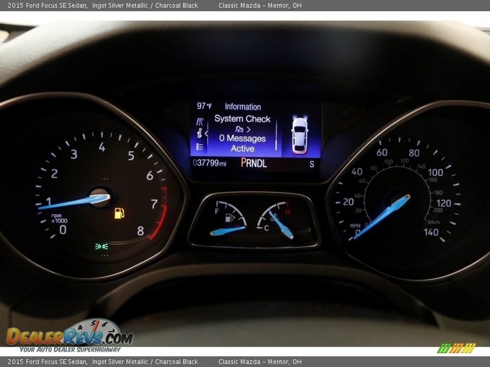 2015 Ford Focus SE Sedan Ingot Silver Metallic / Charcoal Black Photo #7