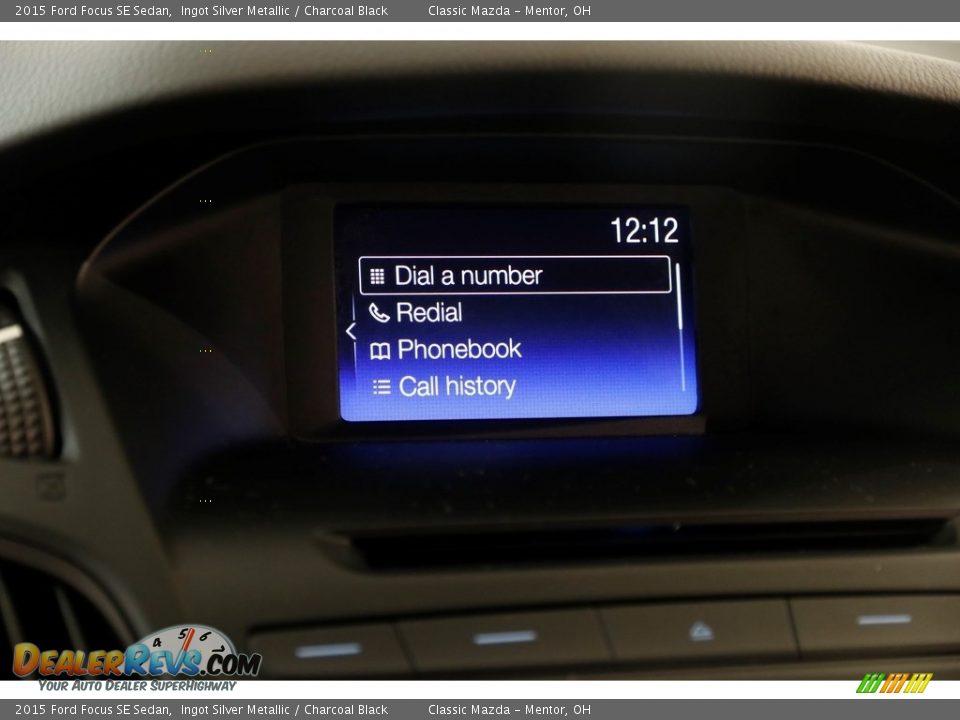 2015 Ford Focus SE Sedan Ingot Silver Metallic / Charcoal Black Photo #10