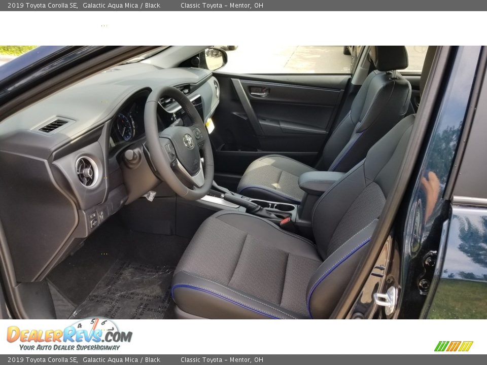 Black Interior - 2019 Toyota Corolla SE Photo #3