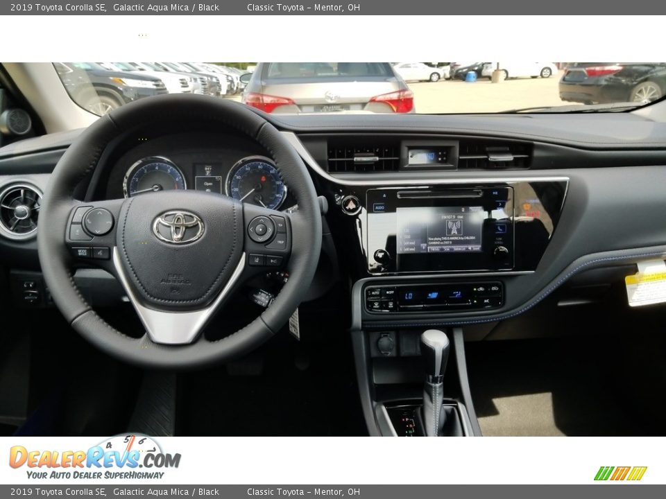 Dashboard of 2019 Toyota Corolla SE Photo #5