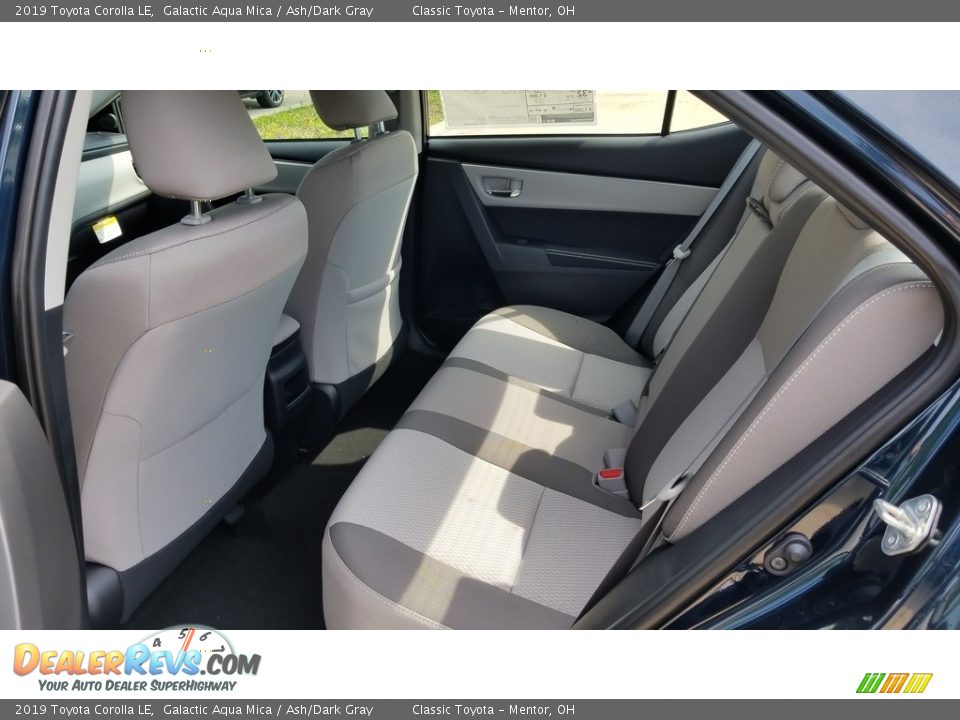 2019 Toyota Corolla LE Galactic Aqua Mica / Ash/Dark Gray Photo #4
