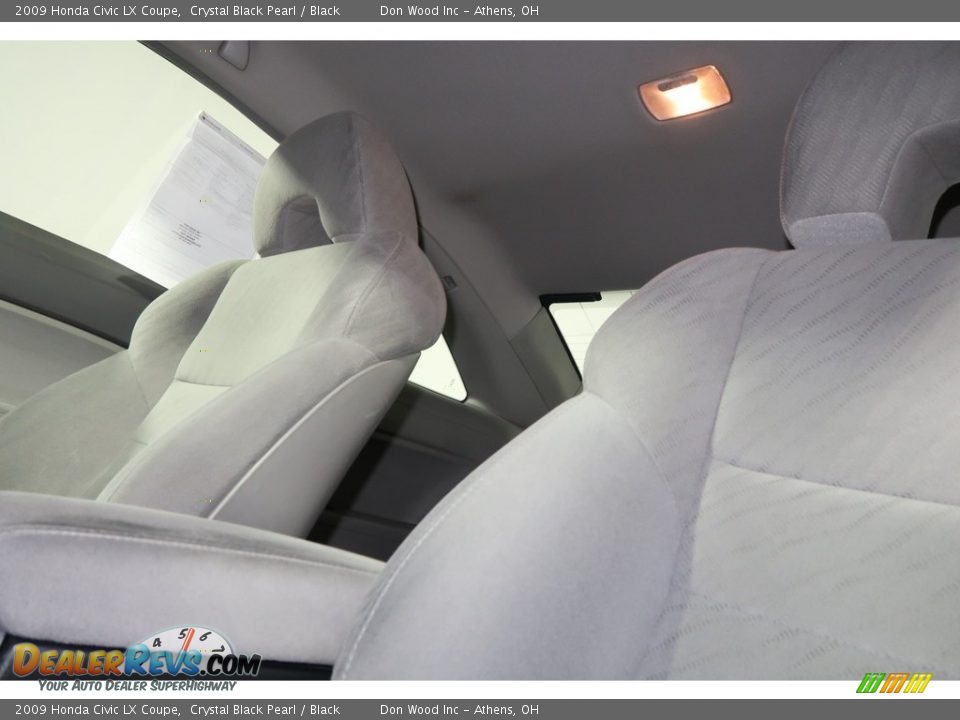 2009 Honda Civic LX Coupe Crystal Black Pearl / Black Photo #31