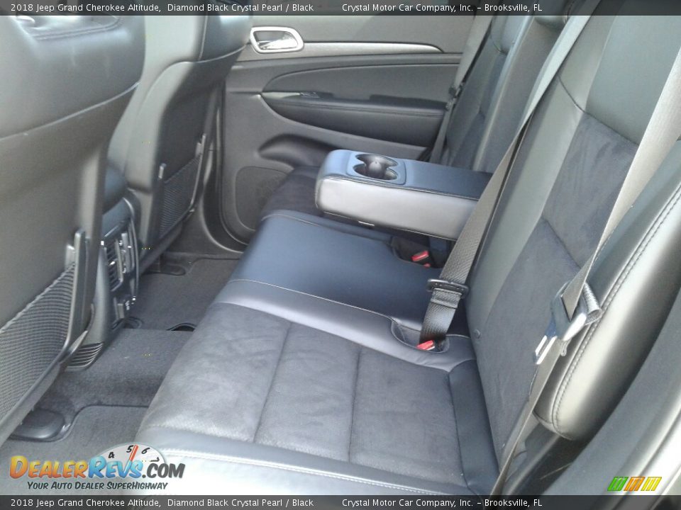 2018 Jeep Grand Cherokee Altitude Diamond Black Crystal Pearl / Black Photo #9