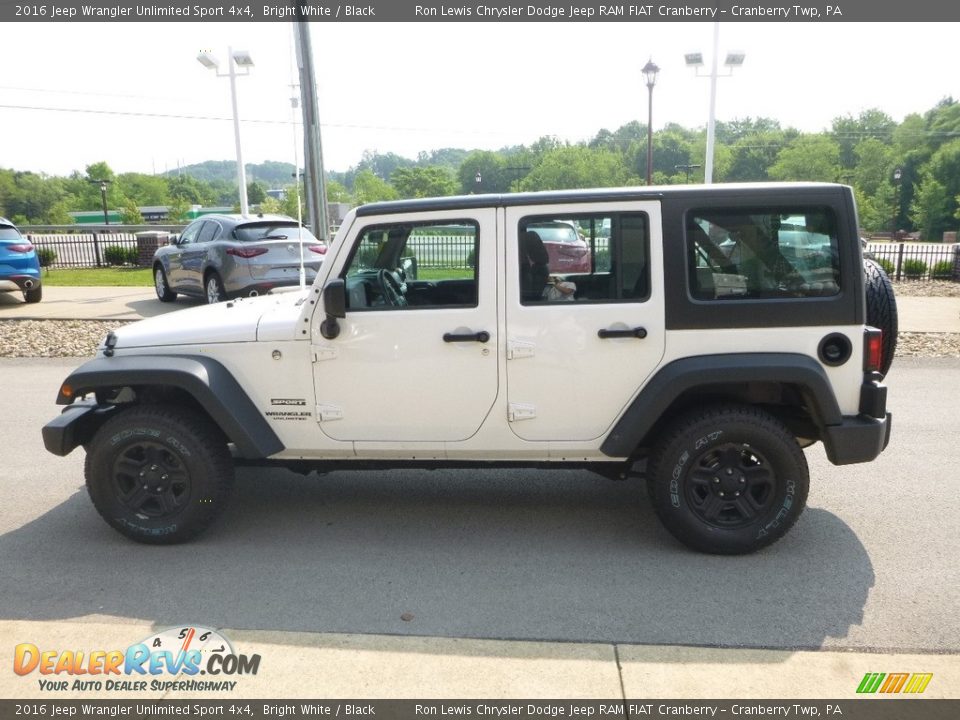 2016 Jeep Wrangler Unlimited Sport 4x4 Bright White / Black Photo #6