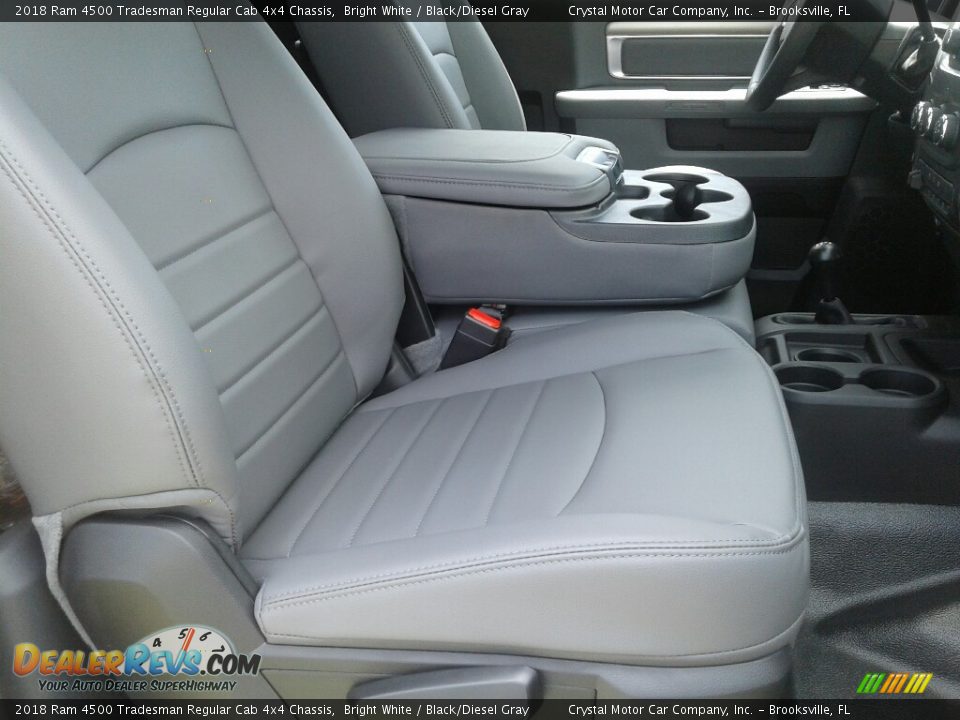 2018 Ram 4500 Tradesman Regular Cab 4x4 Chassis Bright White / Black/Diesel Gray Photo #12