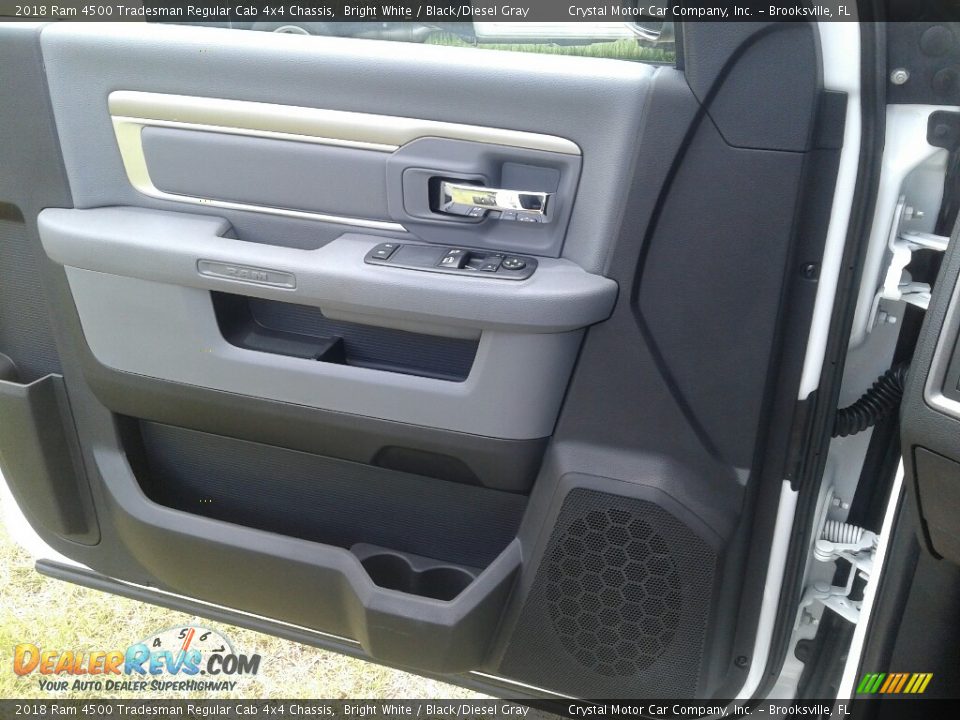 2018 Ram 4500 Tradesman Regular Cab 4x4 Chassis Bright White / Black/Diesel Gray Photo #17