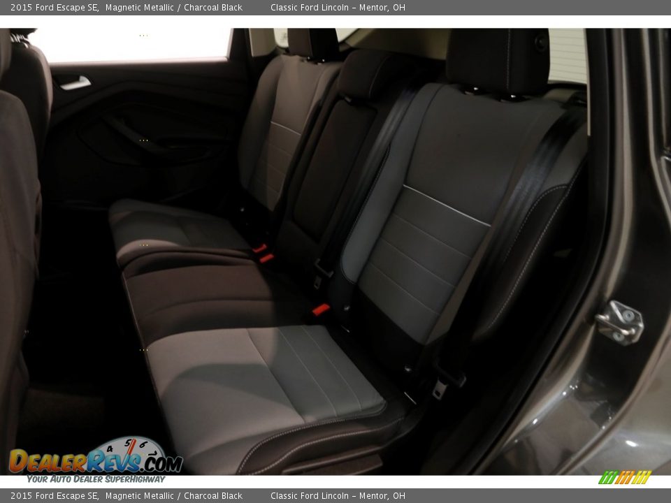 2015 Ford Escape SE Magnetic Metallic / Charcoal Black Photo #16